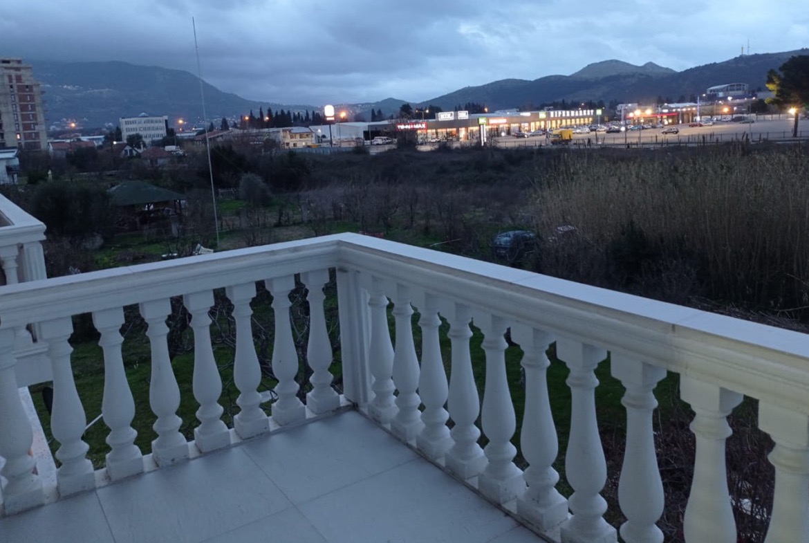 3-bedrooms-apartment-bjelisi-1-1170x785 Large
