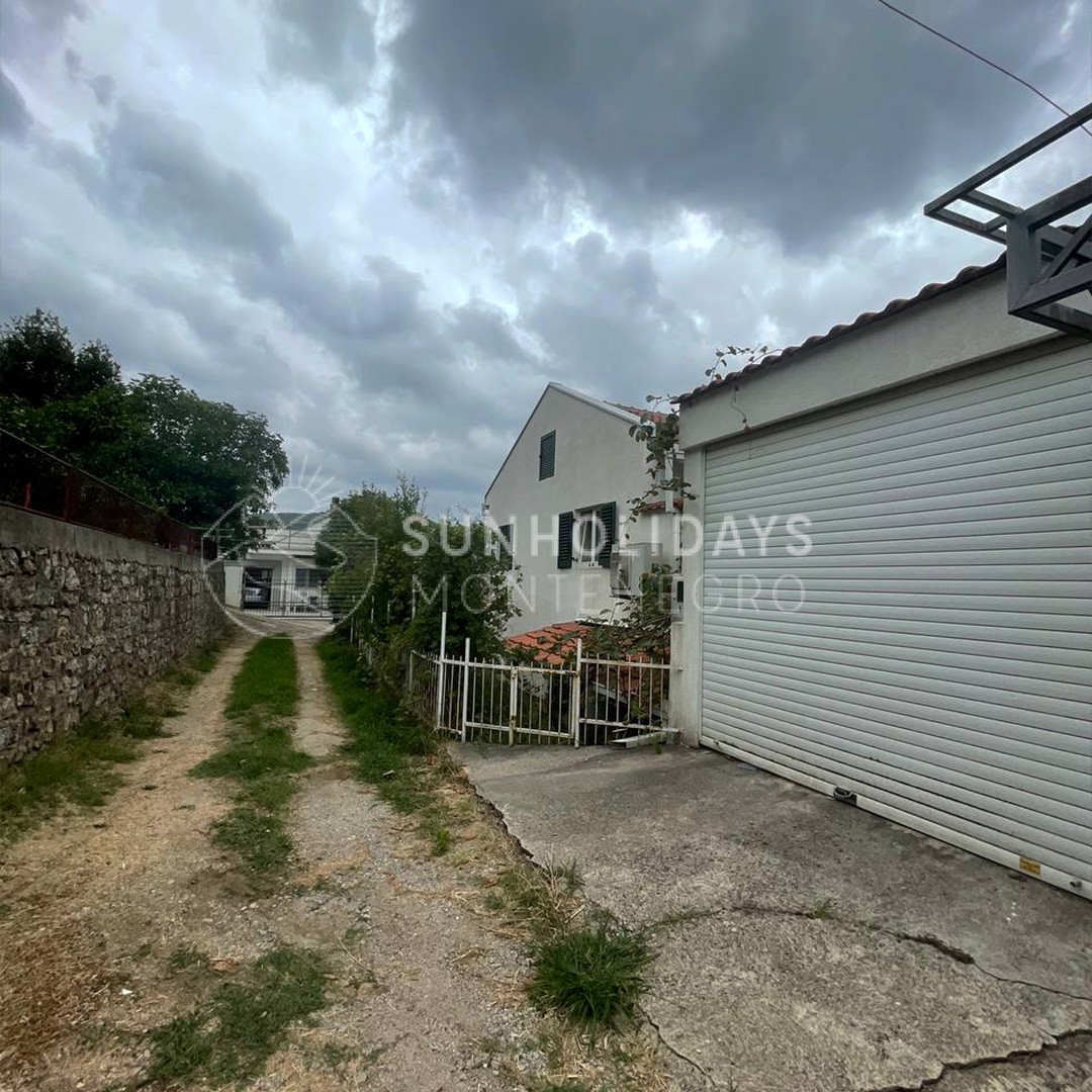 9-dobravoda-house-sale