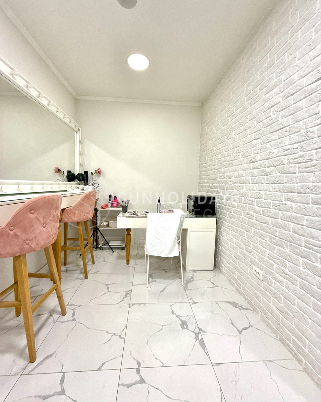 bar-center-commercial-space 7