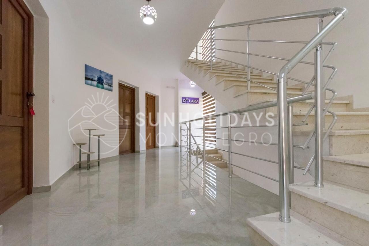 canj-hotel-for-rent 3