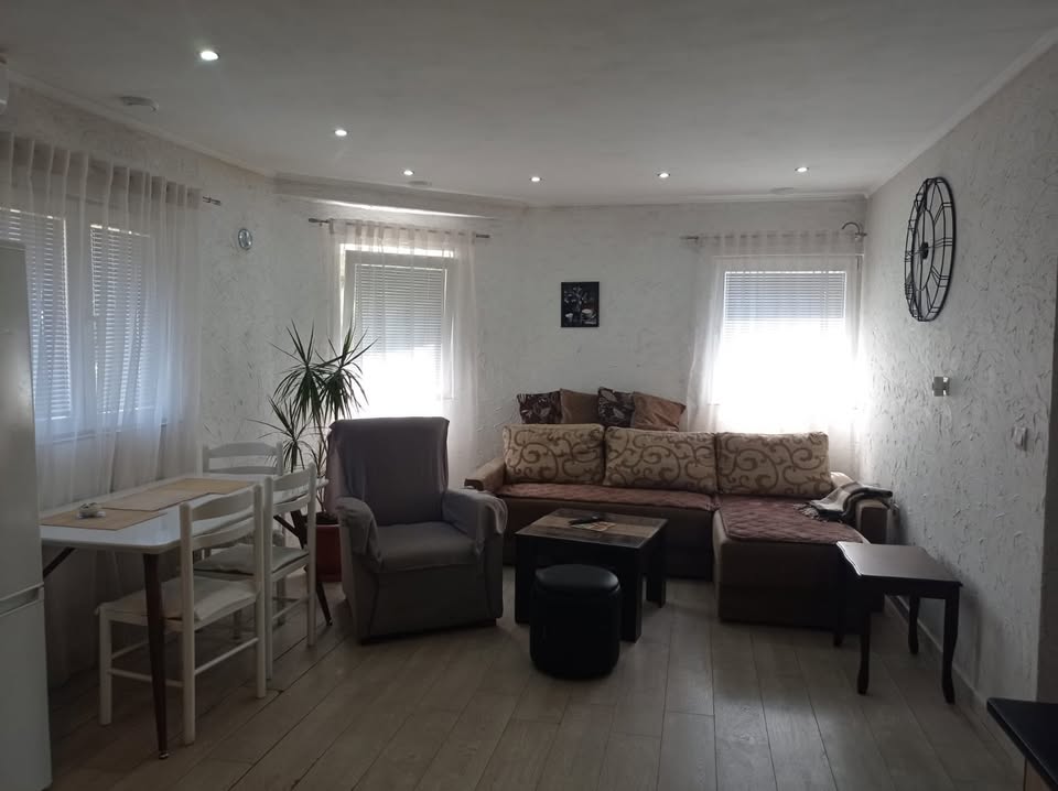 dobra-voda-stone-house 2