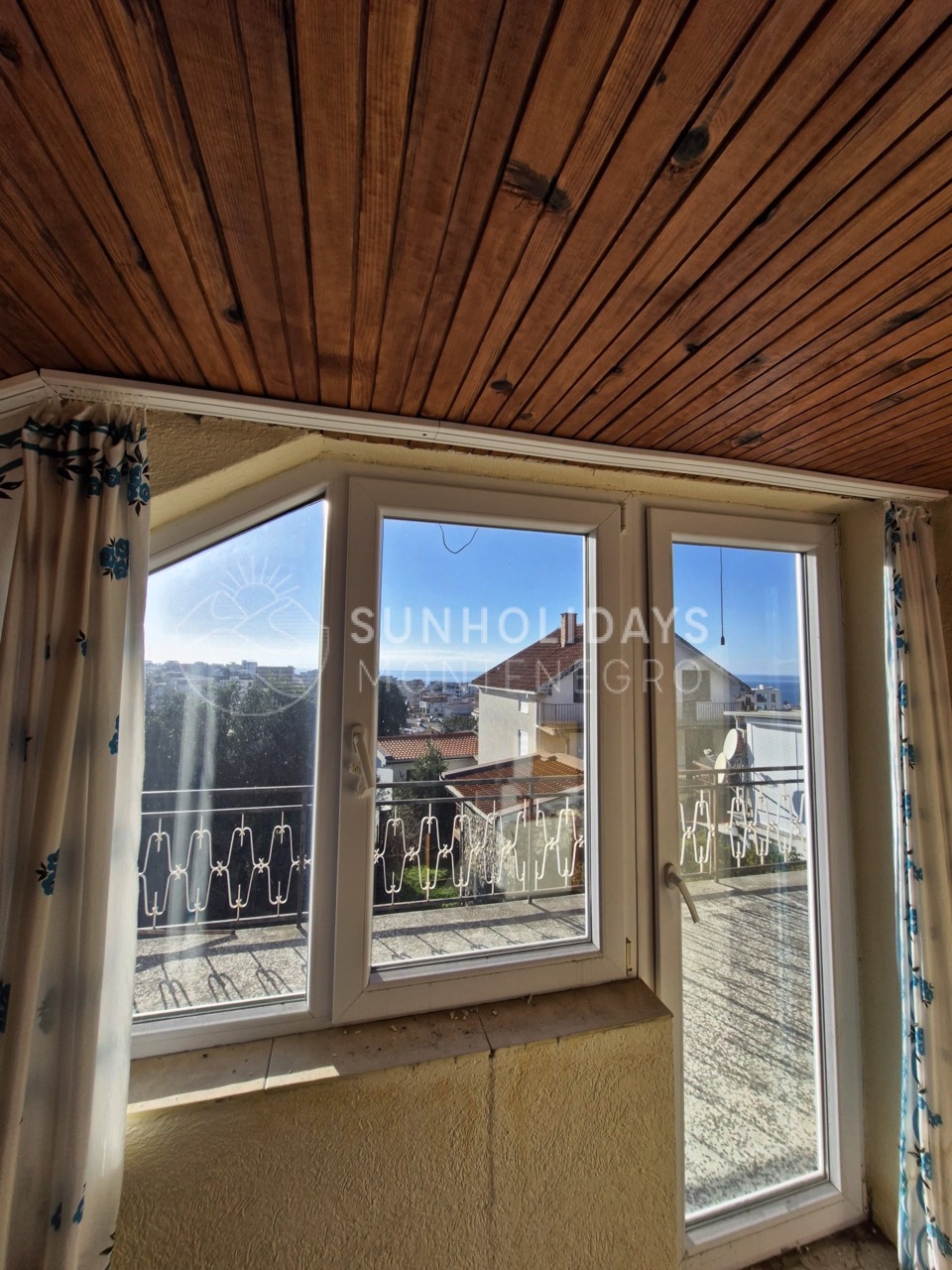 dobravoda-3floor-house-4 Large