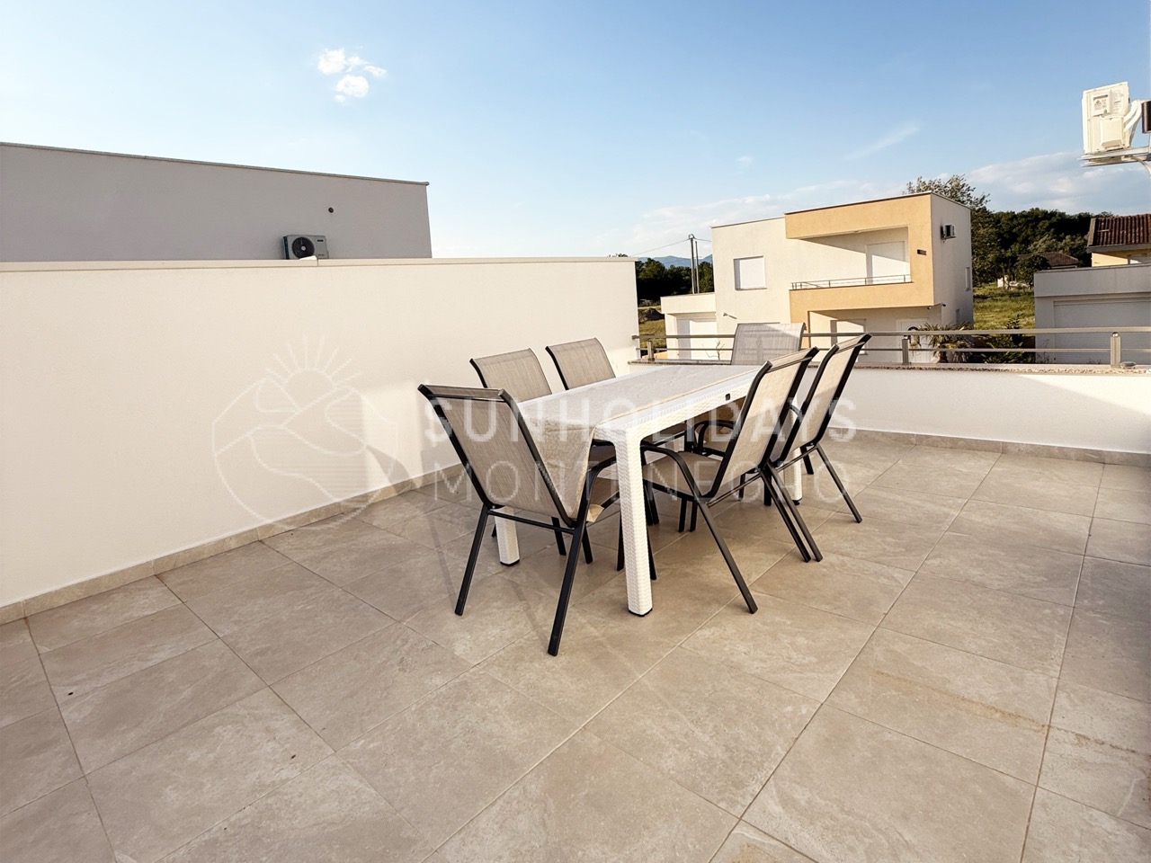 donji-stoj-luxary-house 10 Large