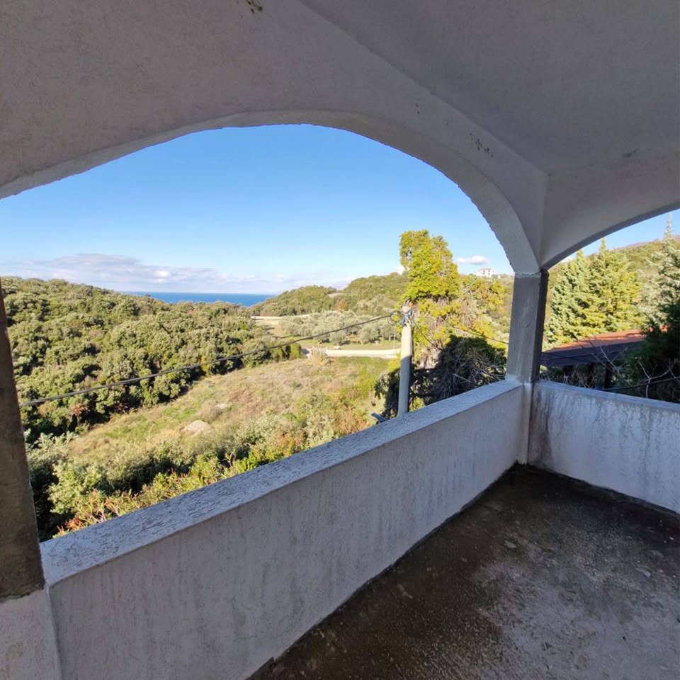 kunje-two-storey-house 2