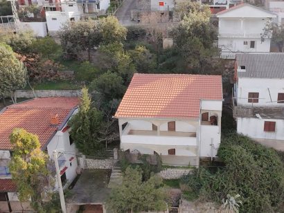 kunje-two-storey-house 7