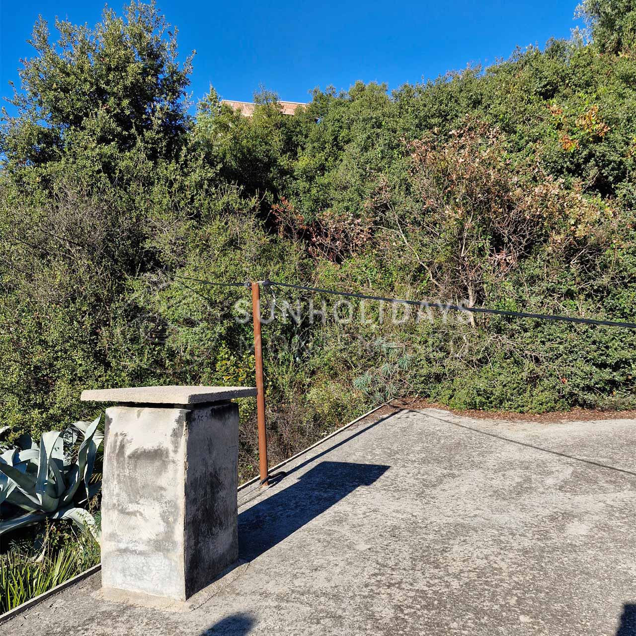 pecurice-house-bar 2 Large