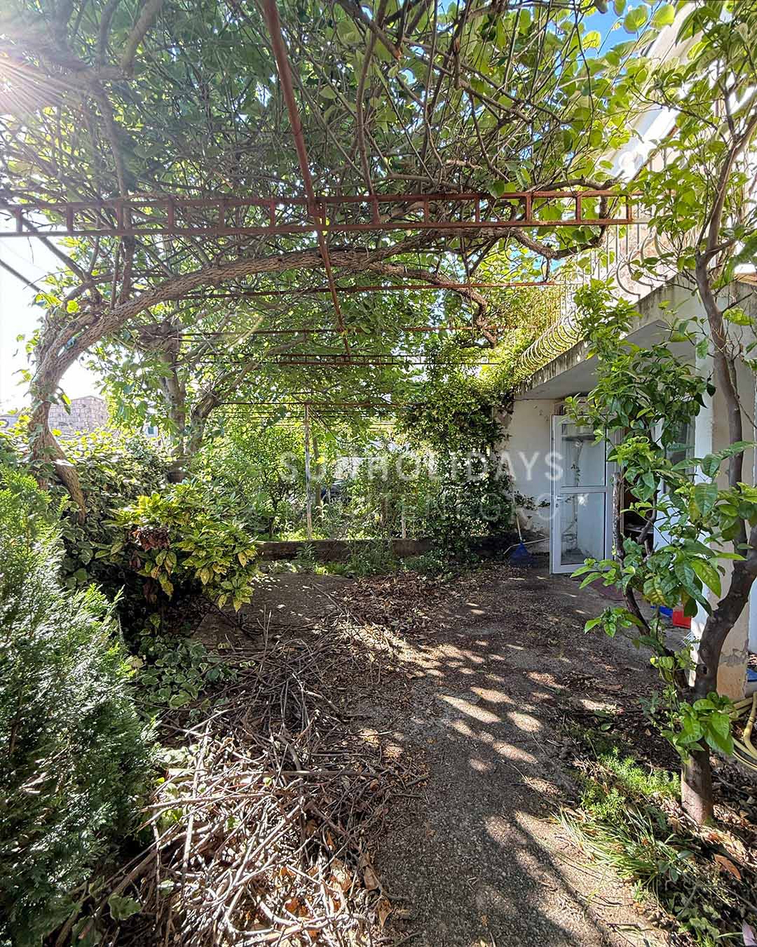 petrovac-two-houses-for-sale 2