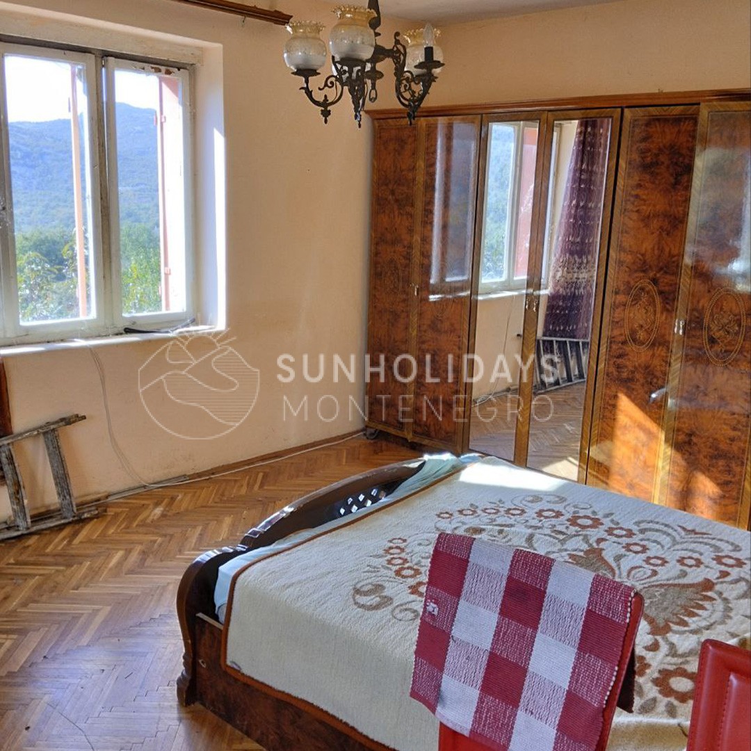 podgorica-house-with-land 6