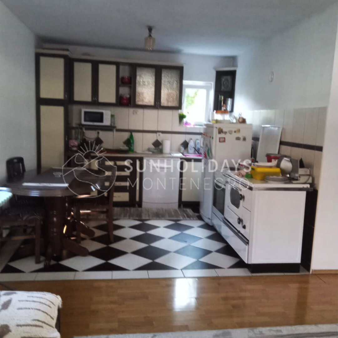 polje-2-floor-house 4