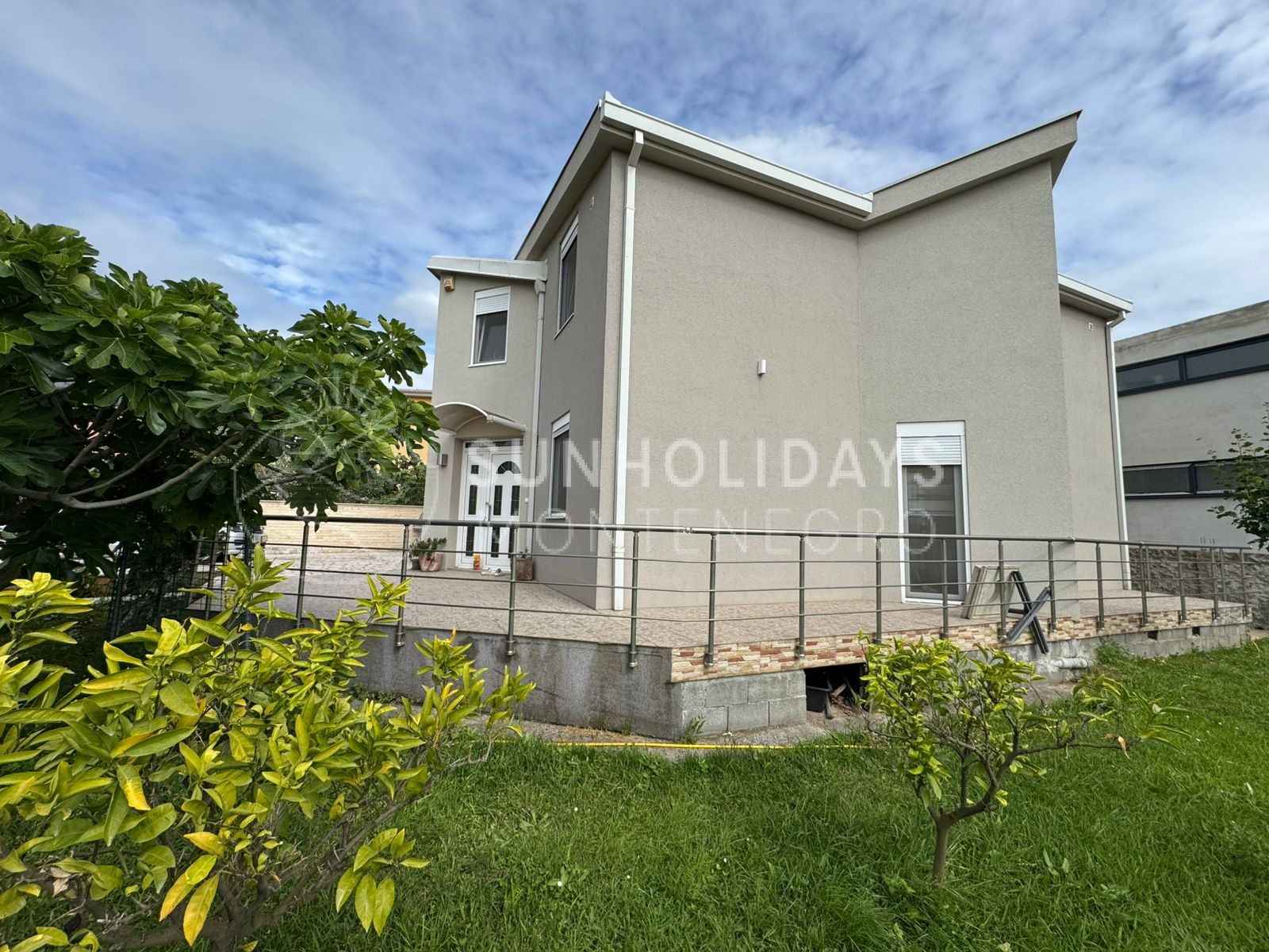 polje-family-house-bar-polje 2