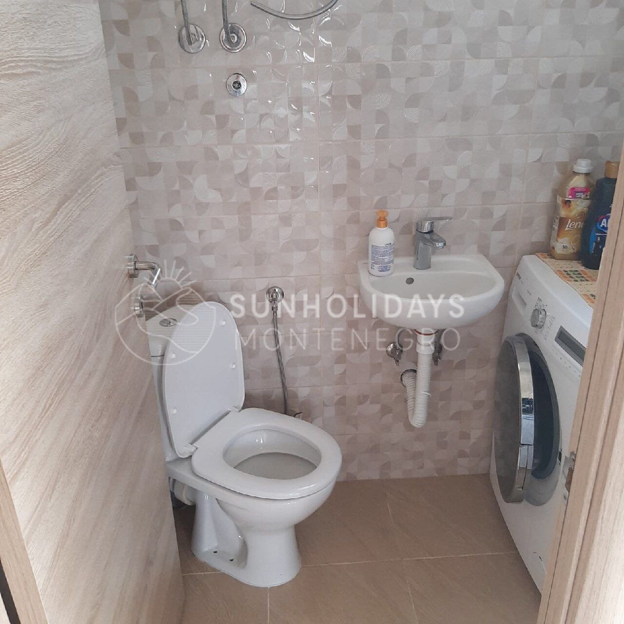 rena-2storey-house 8