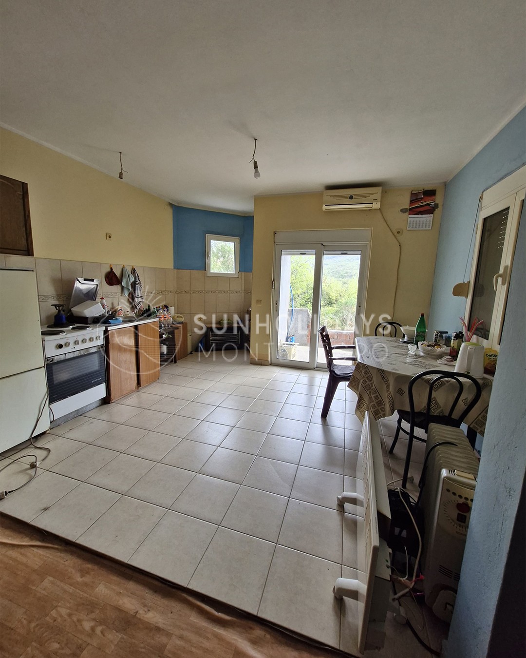 susanj-3-floor-house 4