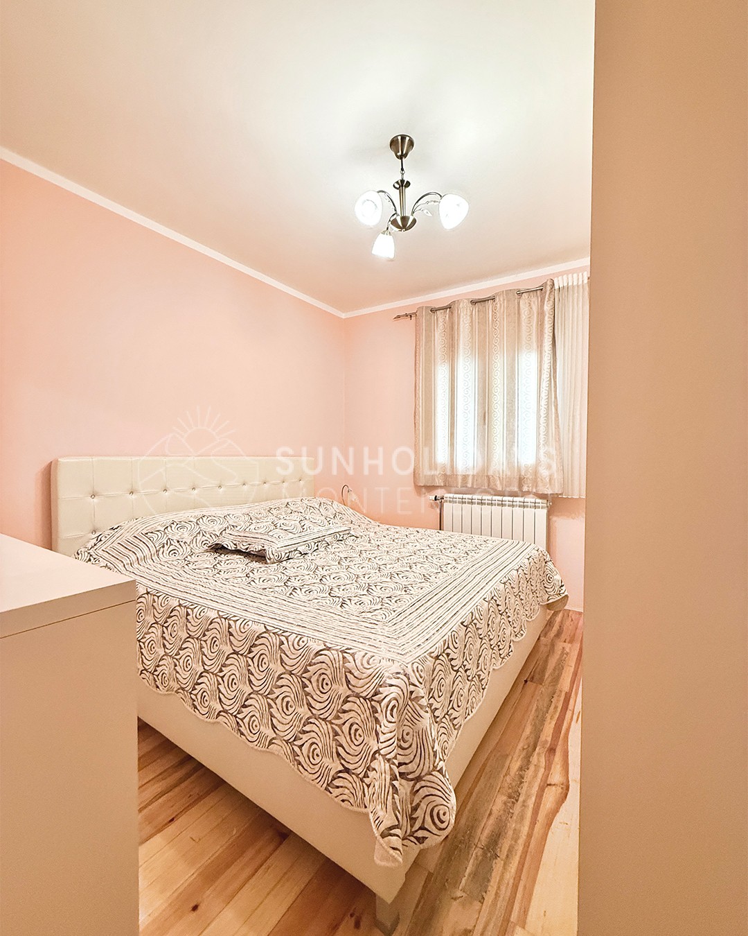 sutomore-family-house 3