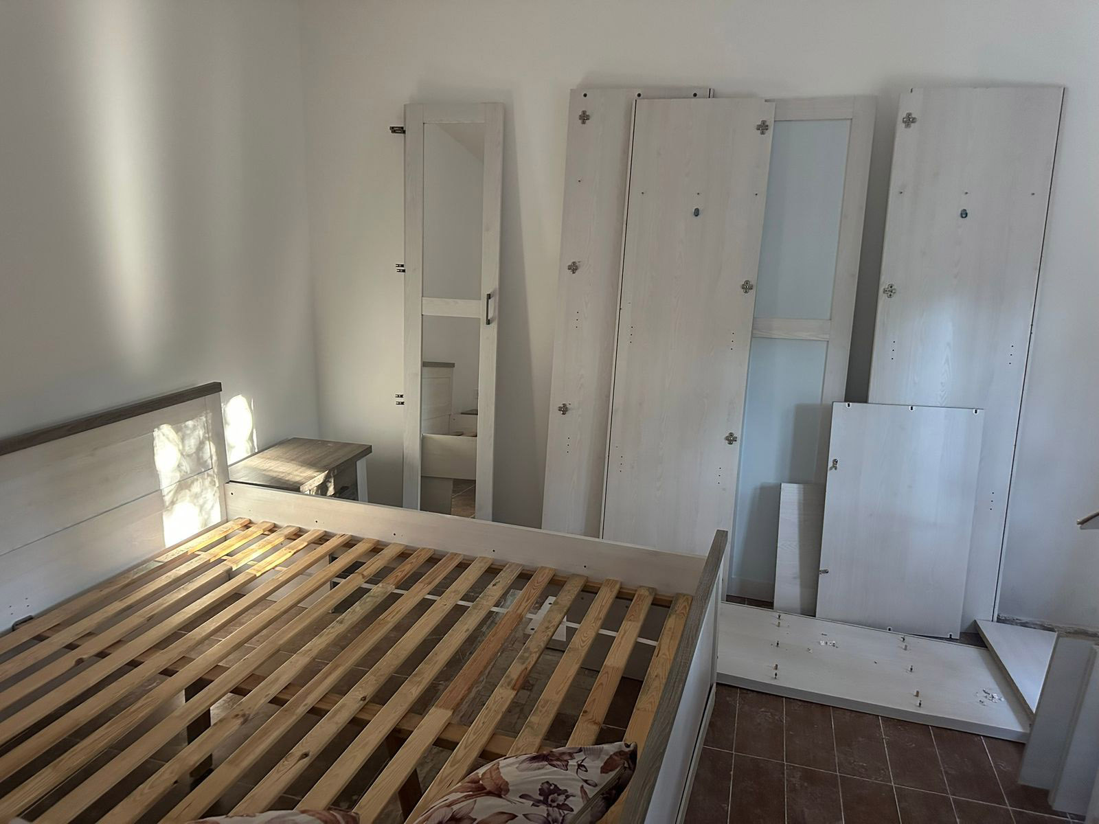 utjeha-house-for-sale-bar 7