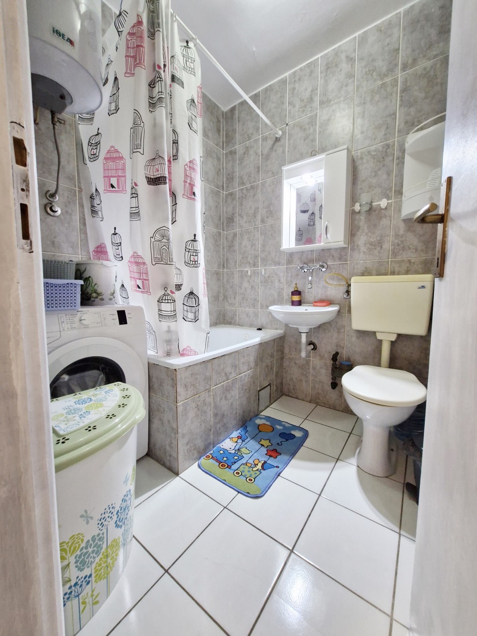 vika-ilino-studio-for-rent 6