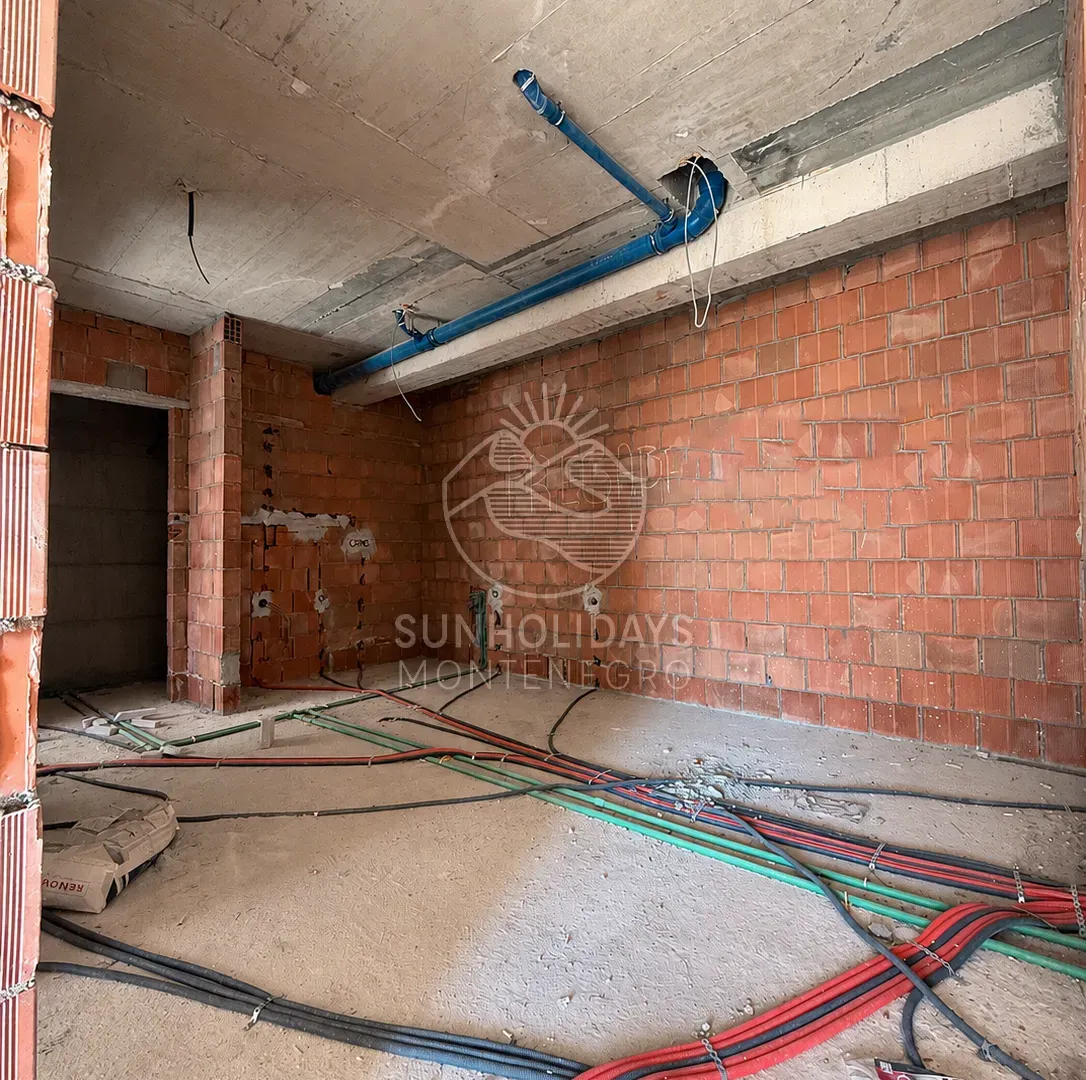 New Two-Bedroom Apartment in a Building with Pool and Wellness – Ilino, Bar – SunHolidays Montenegro