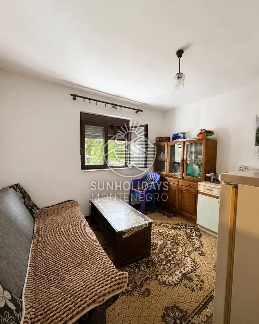 Three-Storey Legal House – Dubrava, Bar – SunHolidays Montenegro