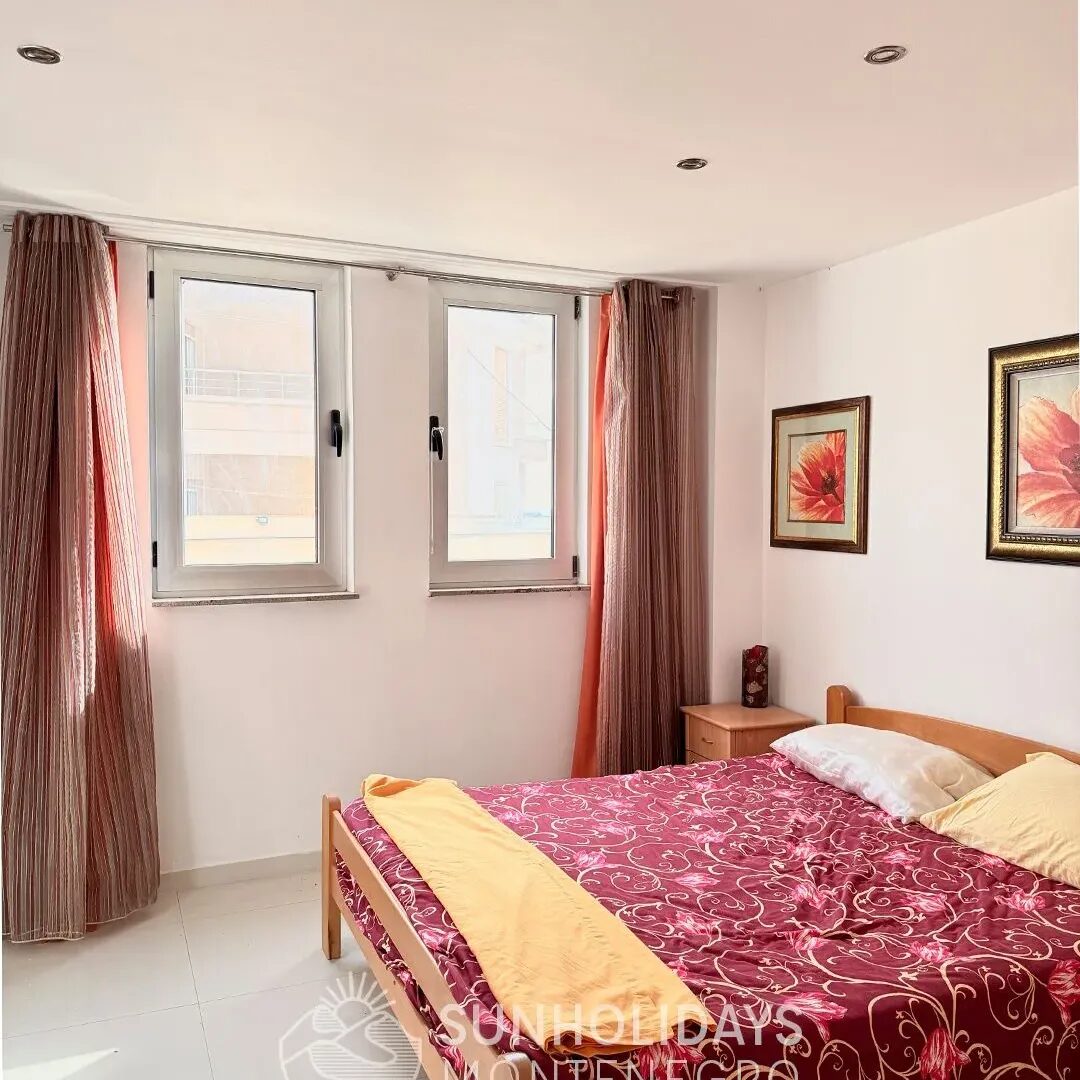 Luxury Villa with Panoramic View of the Sea and Old Town – Pinjes, Ulcinj – SunHolidays Montenegro