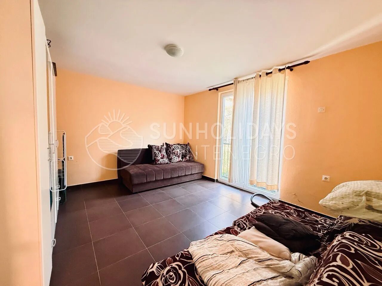 Two Houses with 4 One-Bedroom Apartments – Zankovici, Sutomore – SunHolidays Montenegro