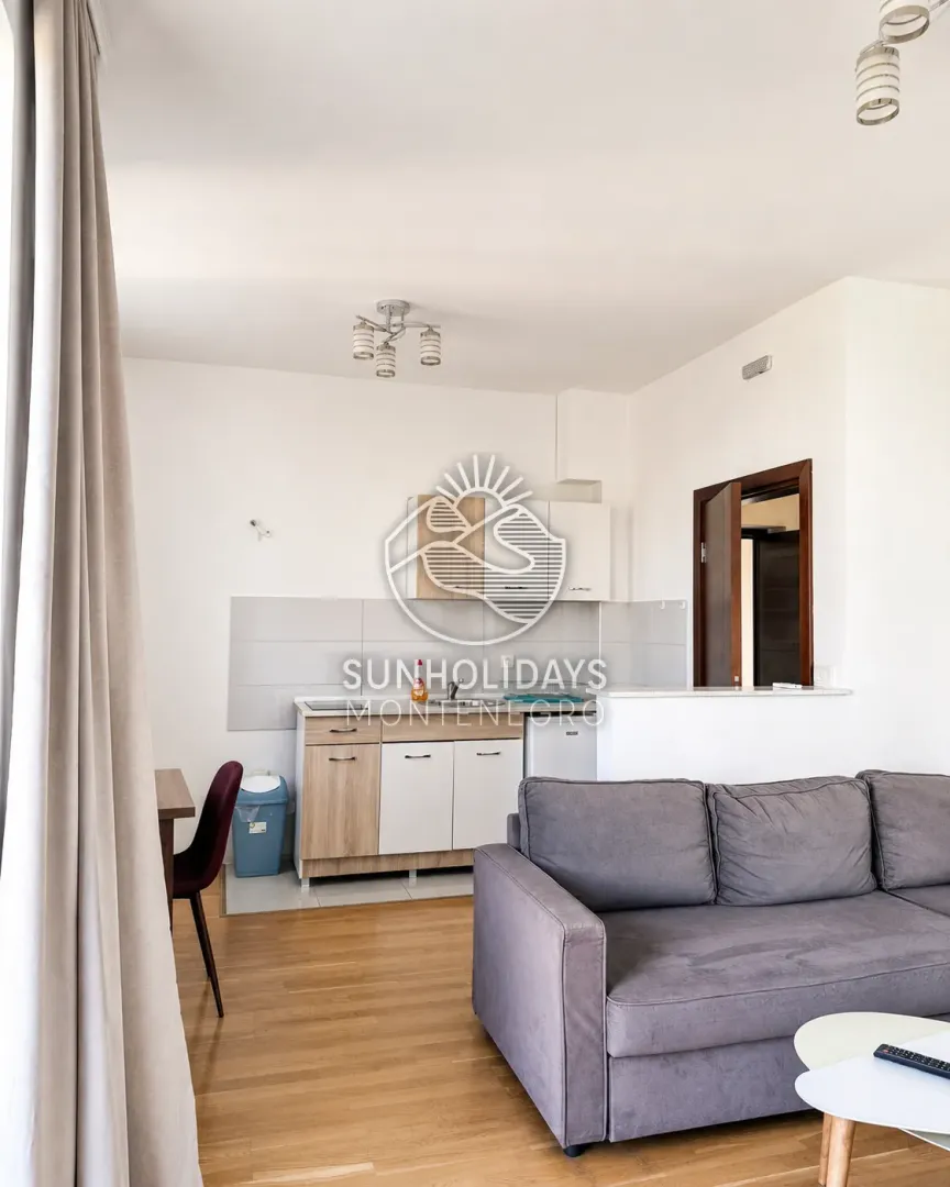 New Furnished One-Bedroom Apartment in a Complex with Pool – Ulcinj – SunHolidays Montenegro