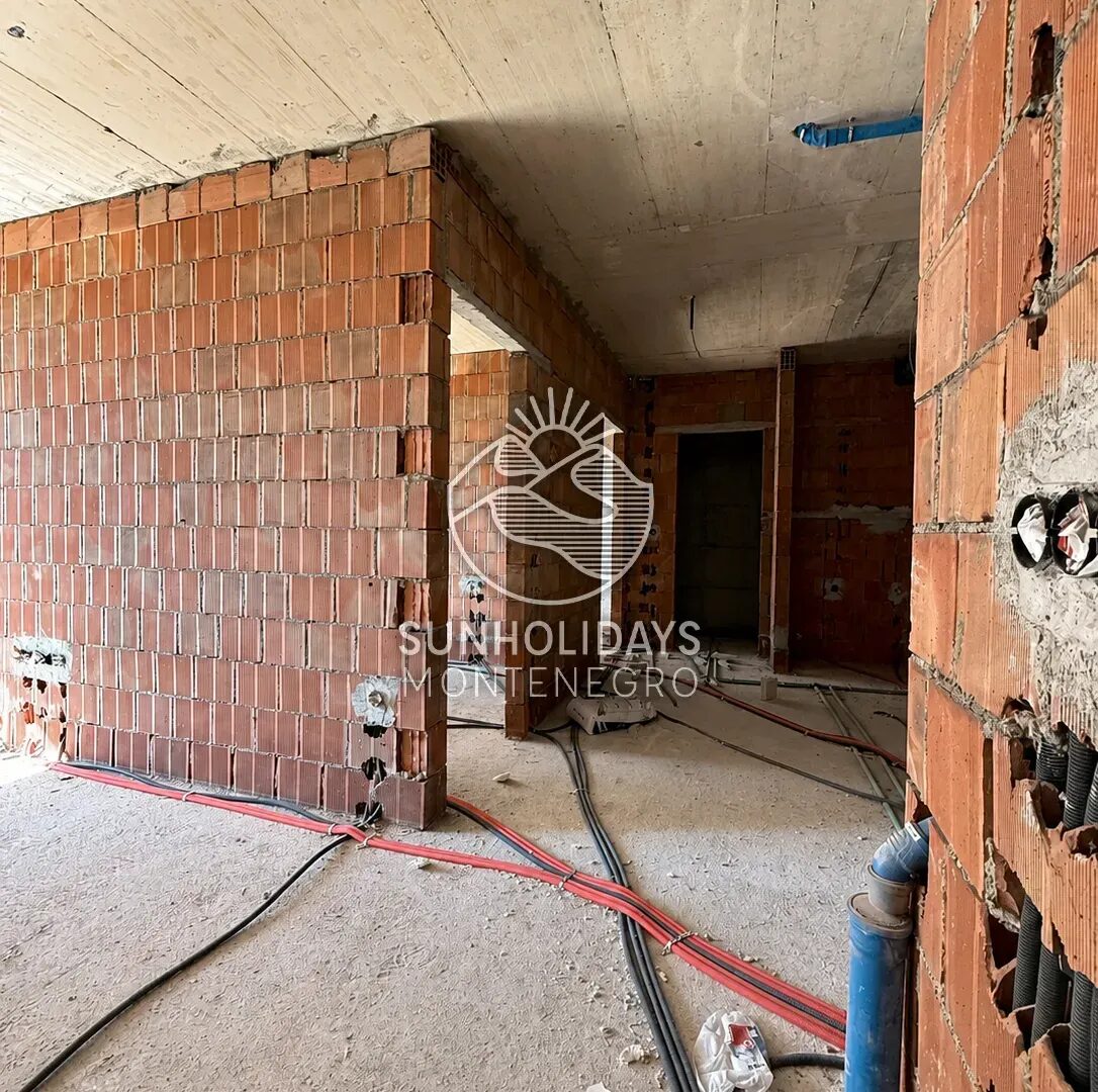 New Two-Bedroom Apartment in a Building with Pool and Wellness – Ilino, Bar – SunHolidays Montenegro