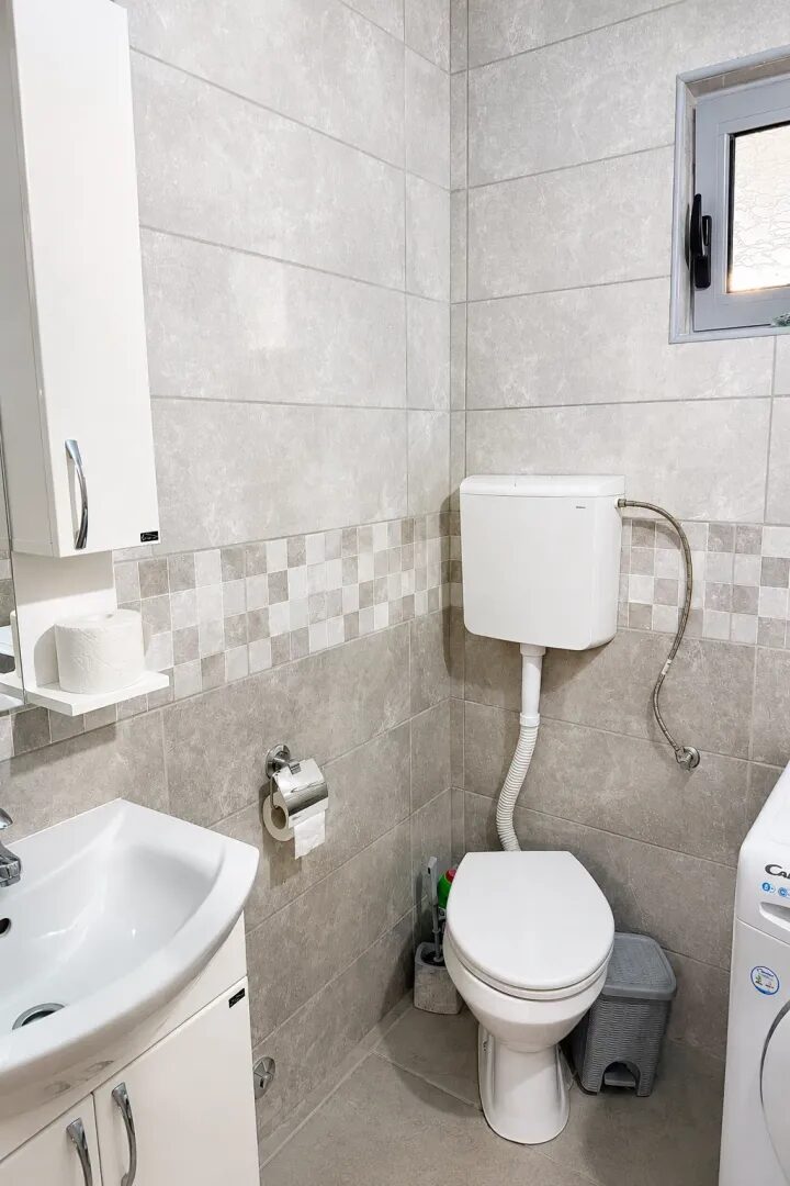 Spacious Three-Bedroom House with Large Pool for Long-Term Rent – Dobra Voda, Bar – SunHolidays Montenegro