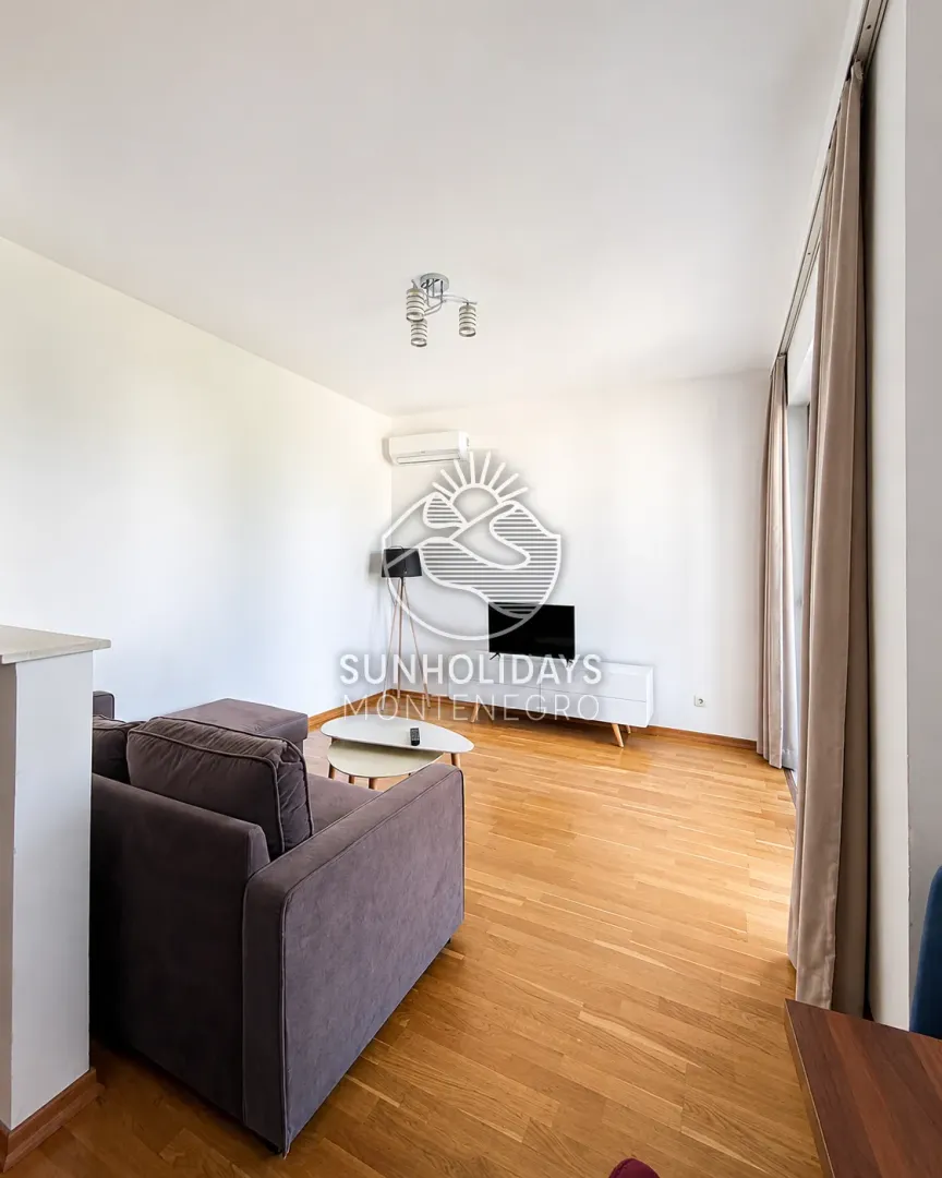 New Furnished One-Bedroom Apartment in a Complex with Pool – Ulcinj – SunHolidays Montenegro
