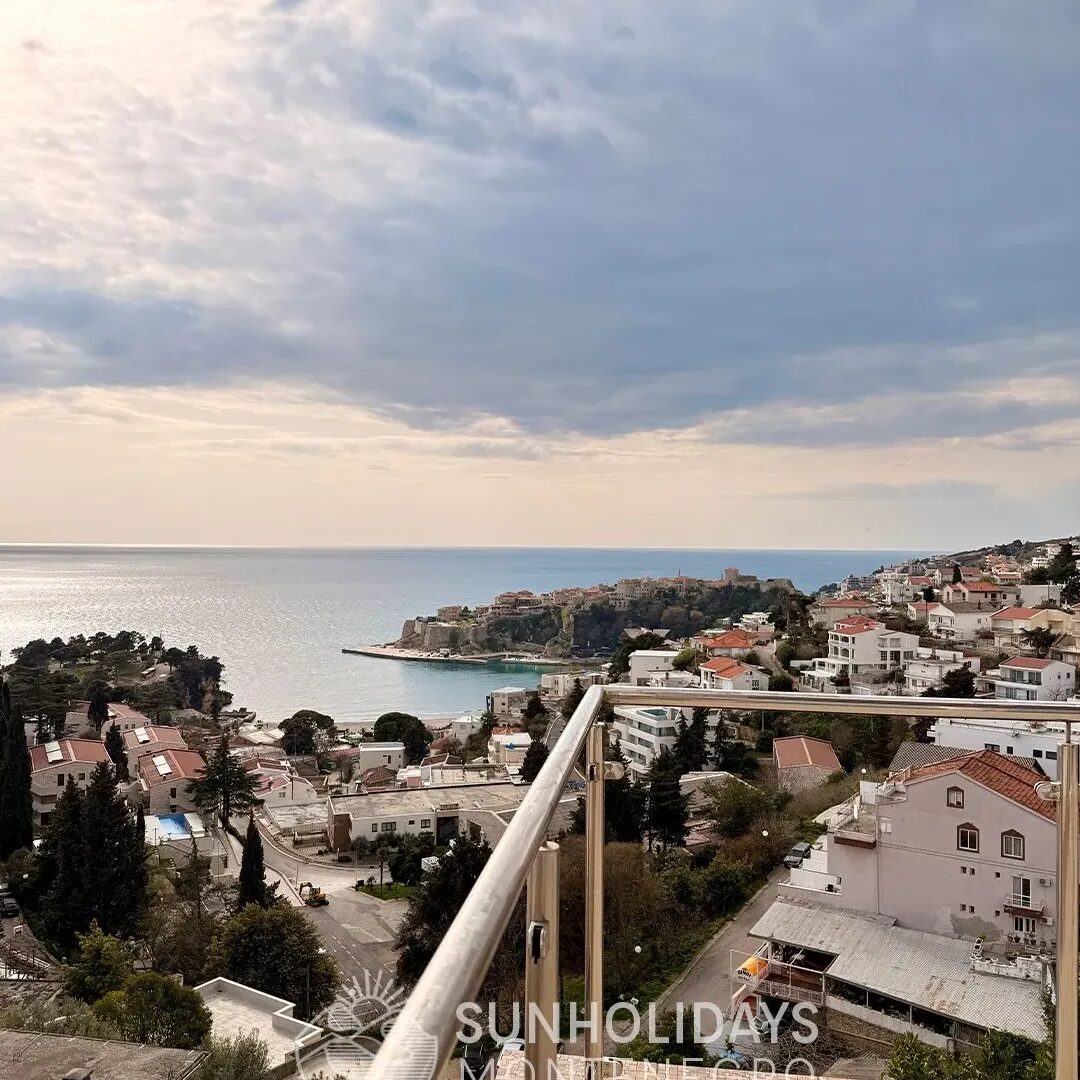 Luxury Villa with Panoramic View of the Sea and Old Town – Pinjes, Ulcinj – SunHolidays Montenegro