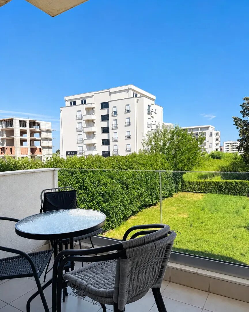 New Furnished One-Bedroom Apartment in a Complex with Pool – Ulcinj – SunHolidays Montenegro