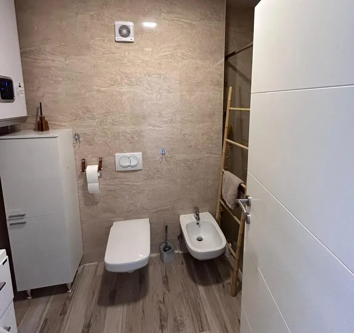 Seafront Two-Bedroom Apartment in Your Home Complex – Dobra Voda, Bar – SunHolidays Montenegro