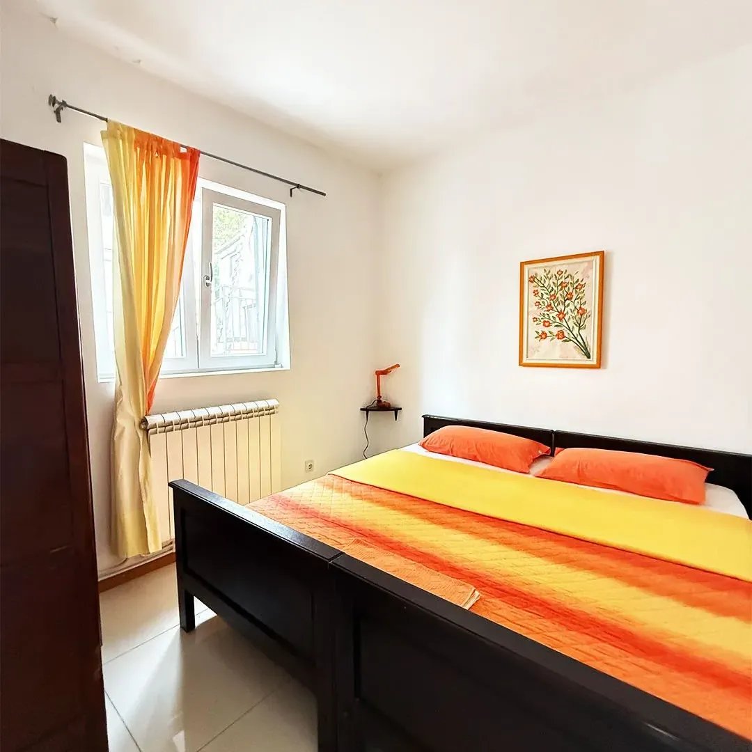 Renovated Two-Storey House with 4 Bedrooms – Dobra Voda, Bar – SunHolidays Montenegro