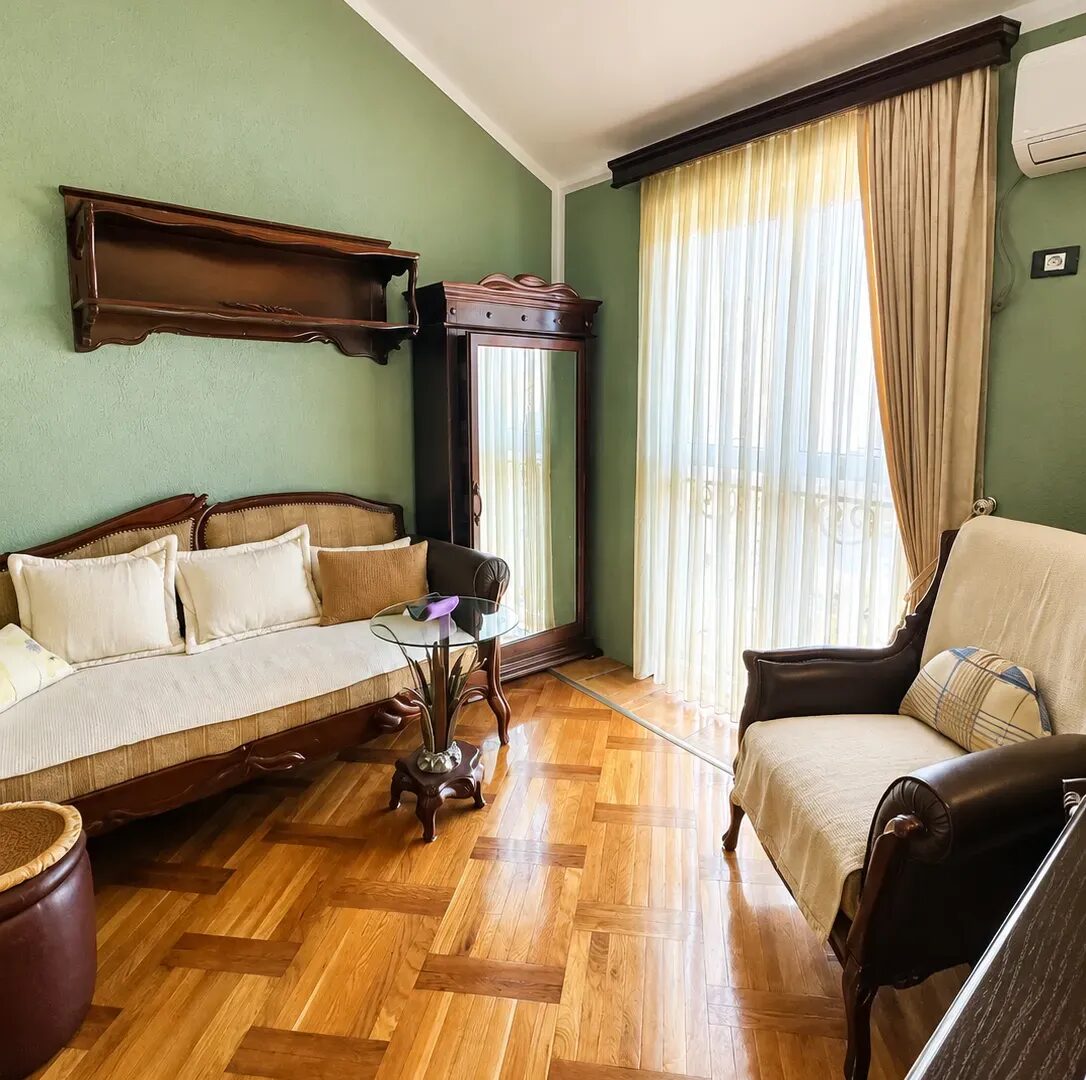 Furnished Studio with Gallery in Bar Centre – SunHolidays Montenegro
