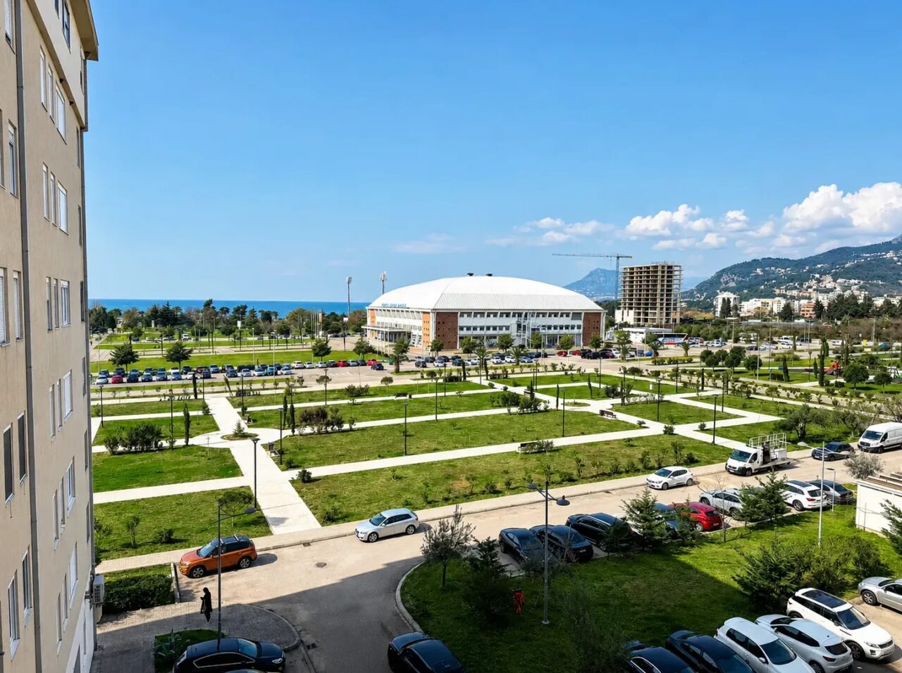 Luxury 85 m² Apartment with Panoramic Sea View, 350 m from the Sea – Bar Centre – SunHolidays Montenegro