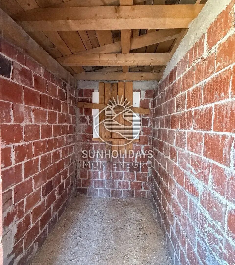 Half of a House with Sea View – Zankovici, Sutomore – SunHolidays Montenegro