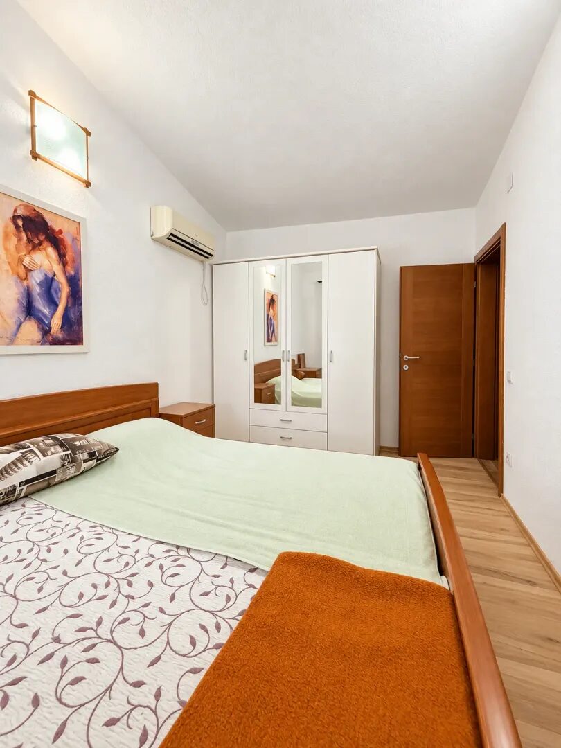Furnished Family House with Fenced Garden and Garage – Polje, Bar – SunHolidays Montenegro