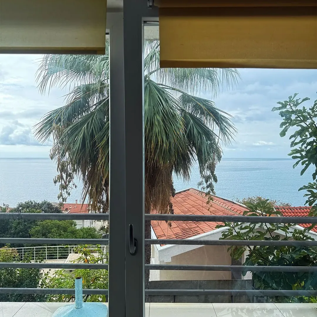 Renovated Two-Storey House with 4 Bedrooms – Dobra Voda, Bar – SunHolidays Montenegro