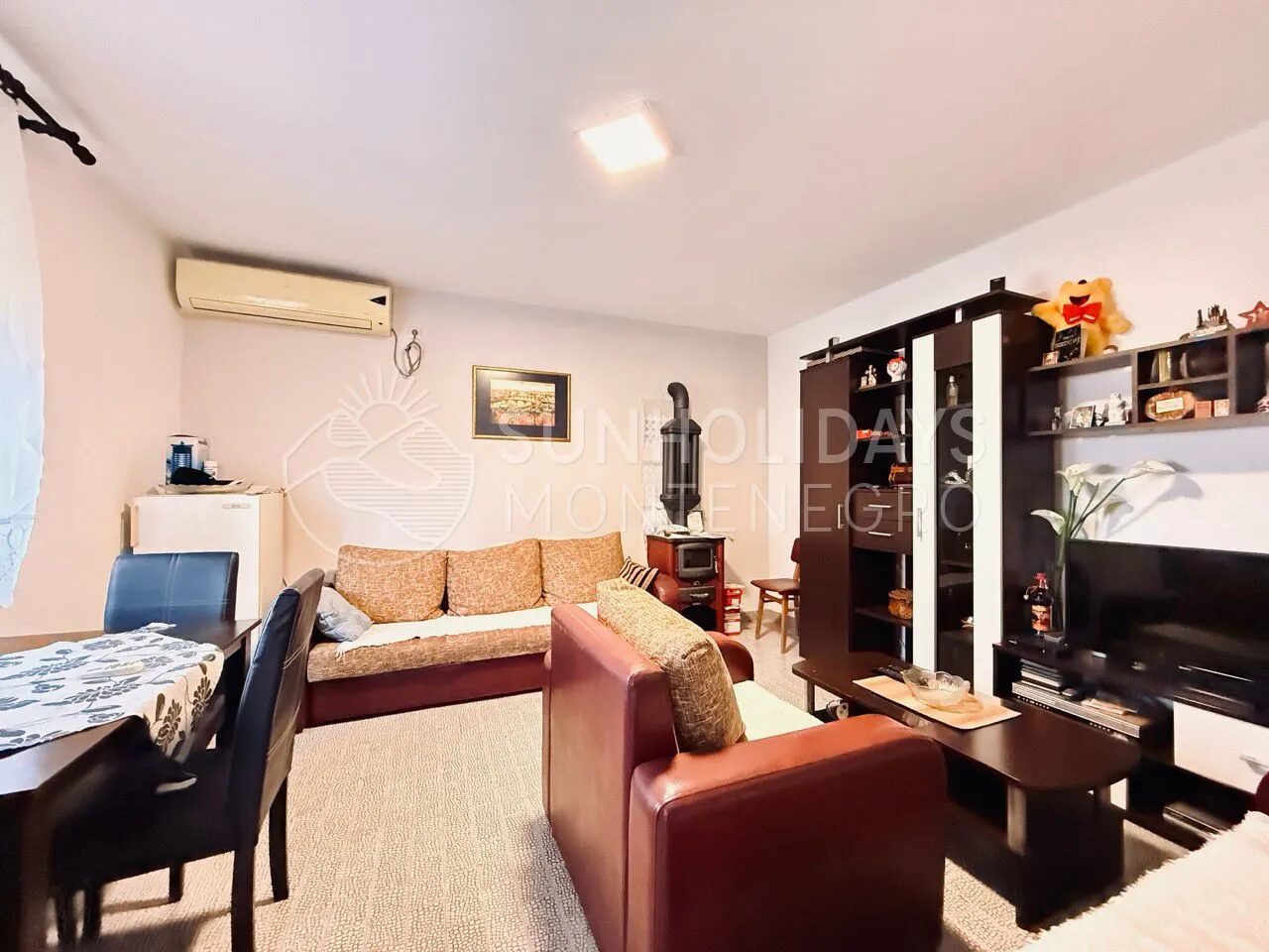Two Houses with 4 One-Bedroom Apartments – Zankovici, Sutomore – SunHolidays Montenegro