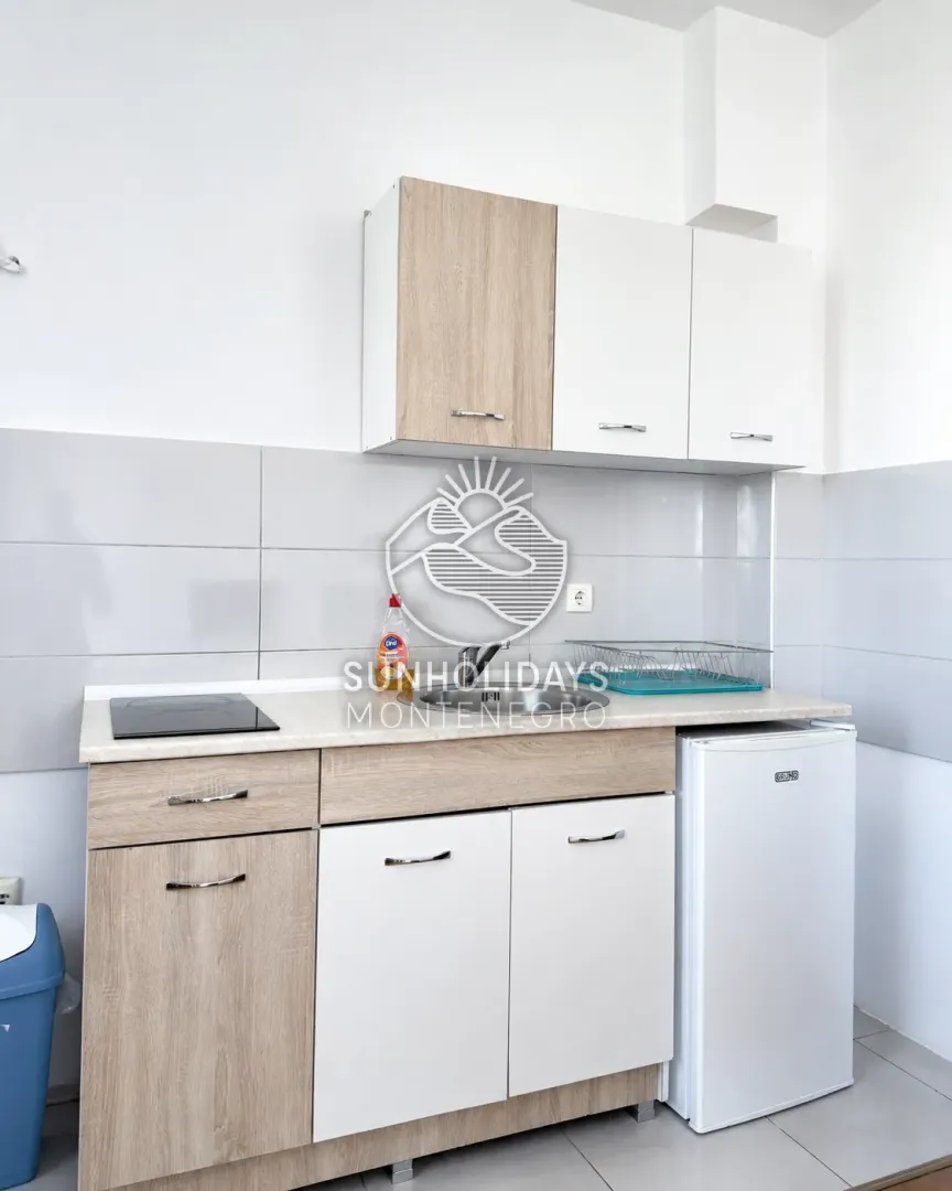 New Furnished One-Bedroom Apartment in a Complex with Pool – Ulcinj – SunHolidays Montenegro