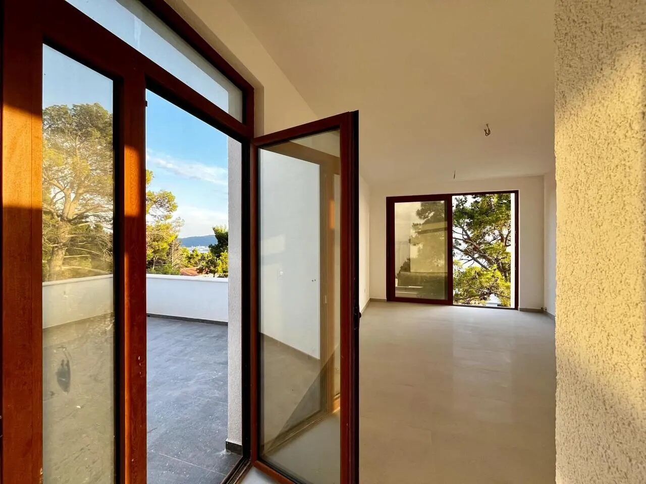 New Villa with Swimming Pool and Garage – Zeleni Pojas, Bar – SunHolidays Montenegro