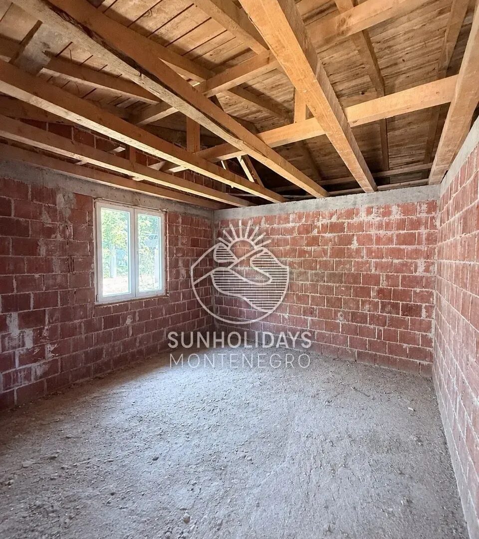 Half of a House with Sea View – Zankovici, Sutomore – SunHolidays Montenegro