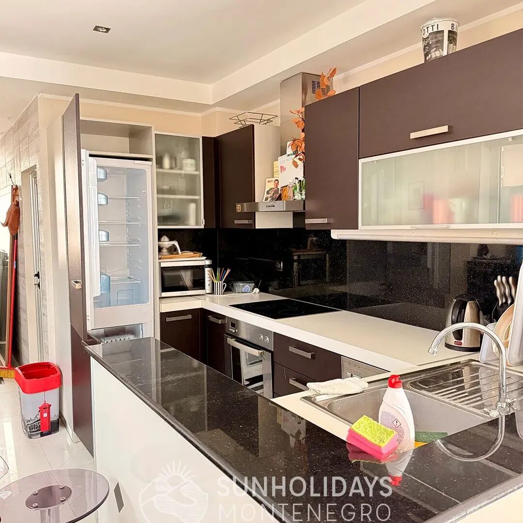 Luxury Villa with Panoramic View of the Sea and Old Town – Pinjes, Ulcinj – SunHolidays Montenegro