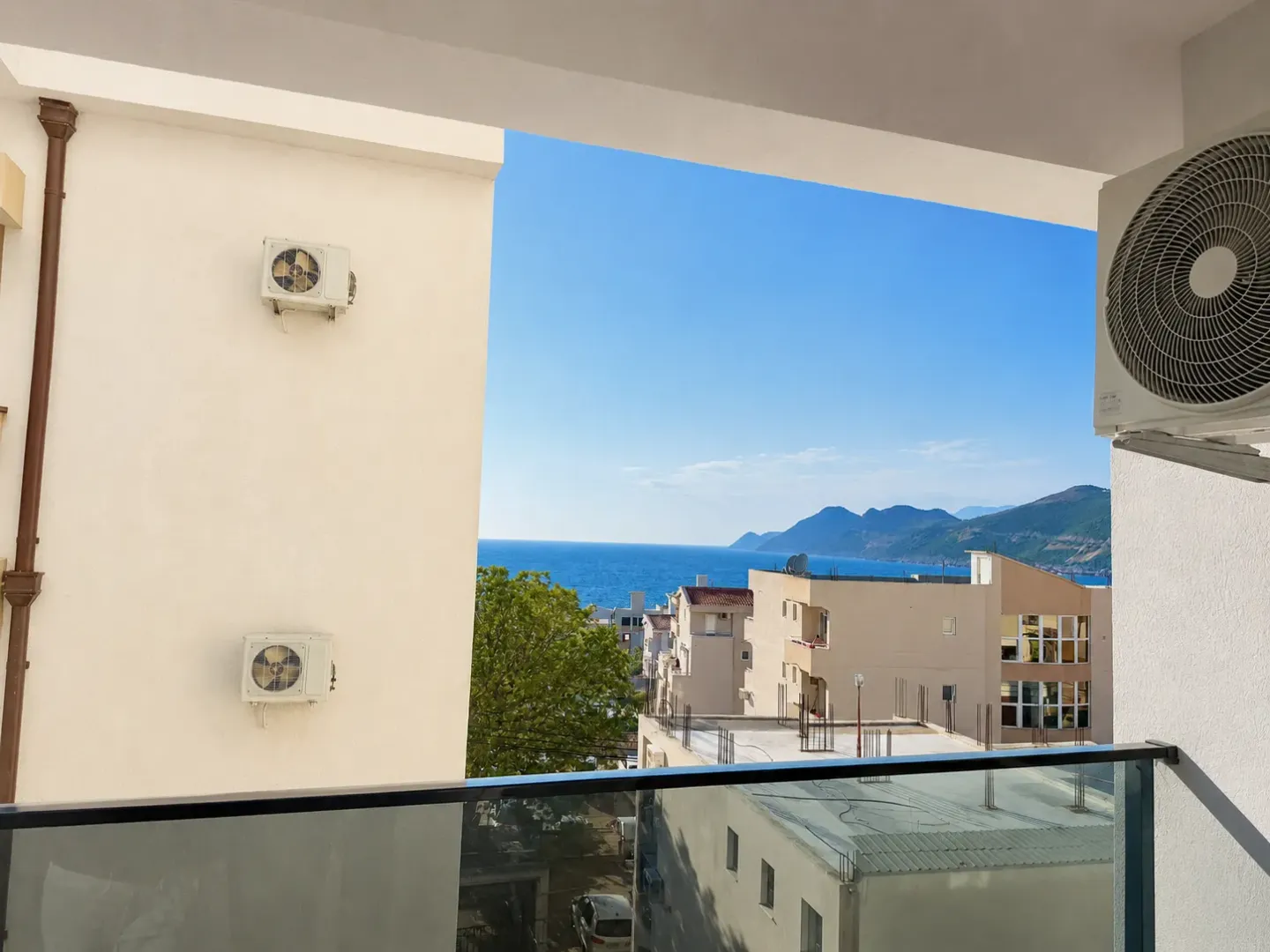 One-Bedroom Apartment for Rent near Veliki Pijesak – Dobra Voda, Bar – SunHolidays Montenegro