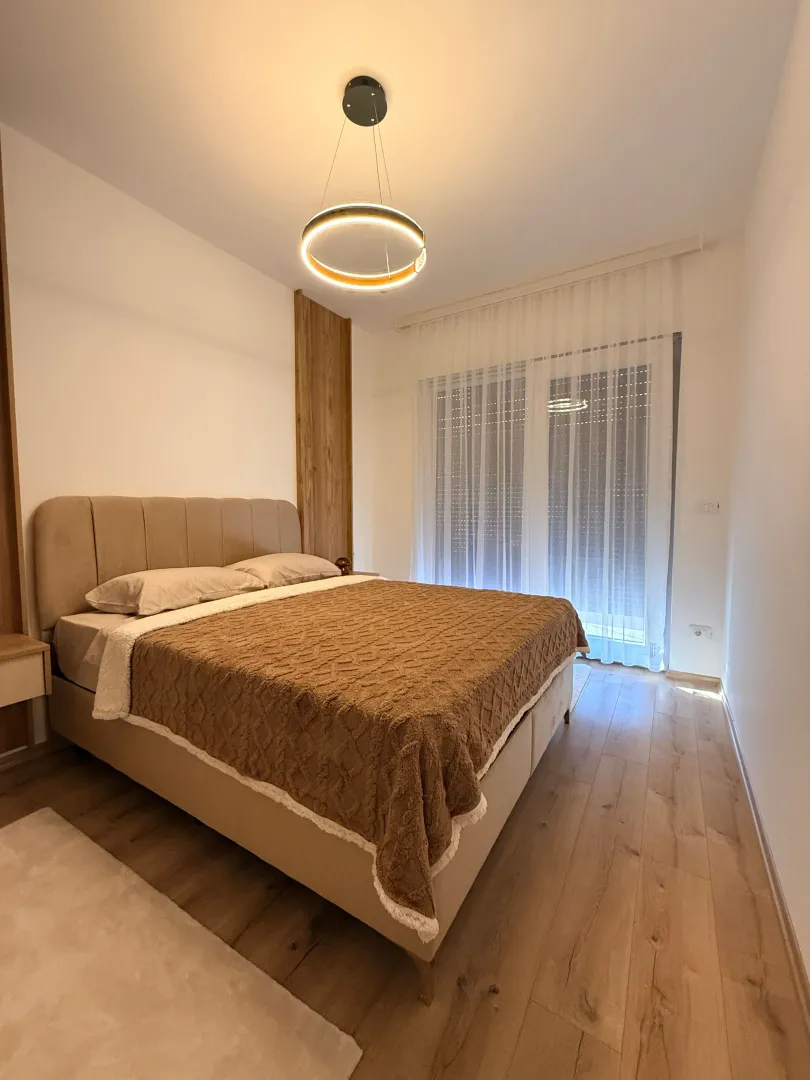 New Furnished One-Bedroom Apartment on Teuta Boulevard – Ulcinj – SunHolidays Montenegro
