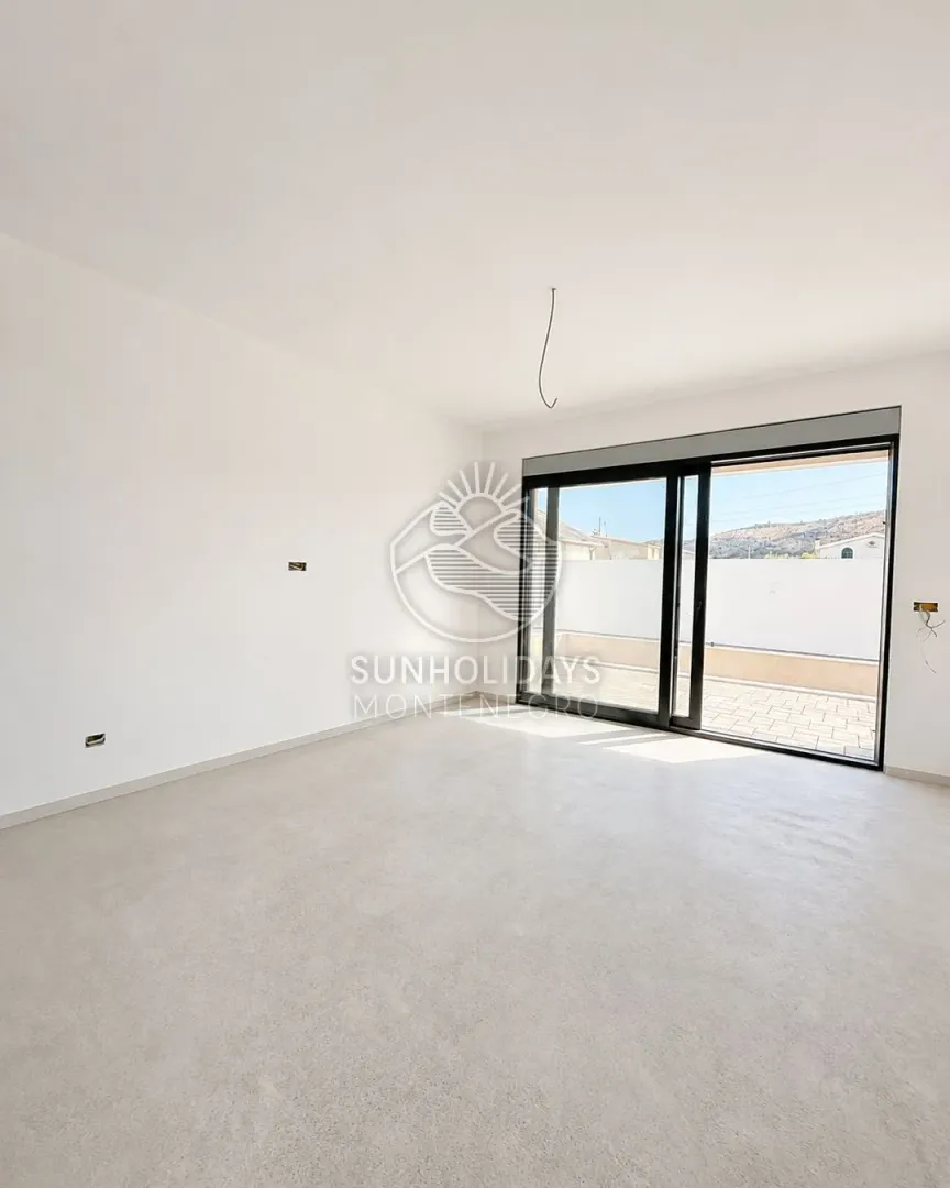 New Luxury Villa with Private Pool – Polje, Bar – SunHolidays Montenegro